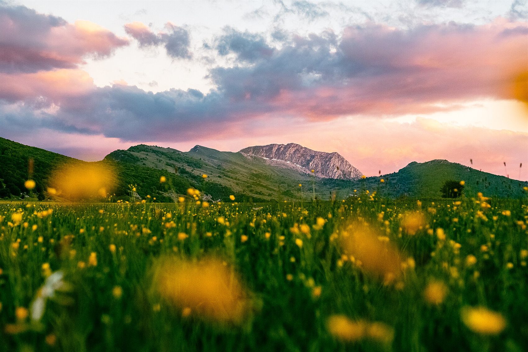 La Serra di Celano vista da Ovindoli al tramonto